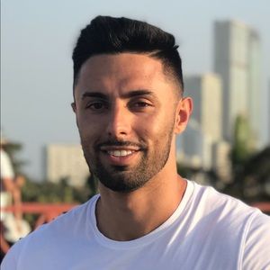 Meet your Posher, Dimitri